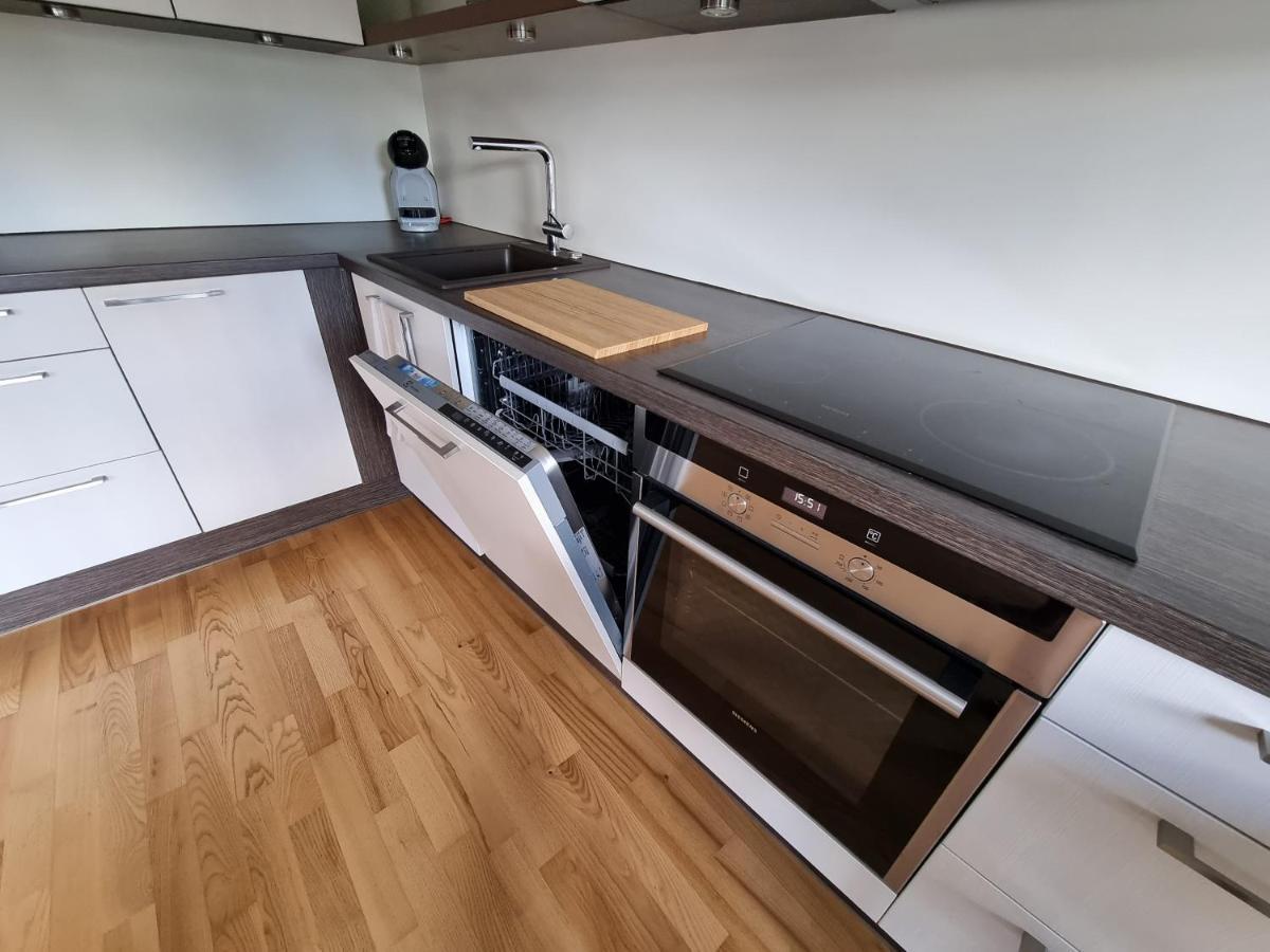 Íbúð R63 With Terrace *